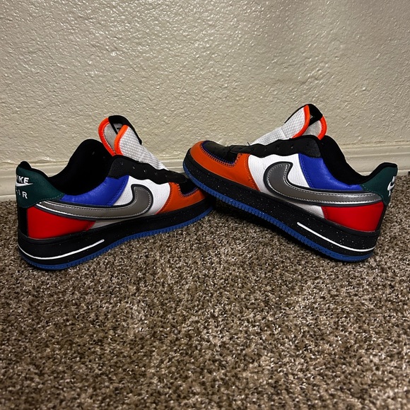 Nike Air Force 1 LowTops NYC Parks men’s size 9.5 Current average price $383 - Picture 7 of 12